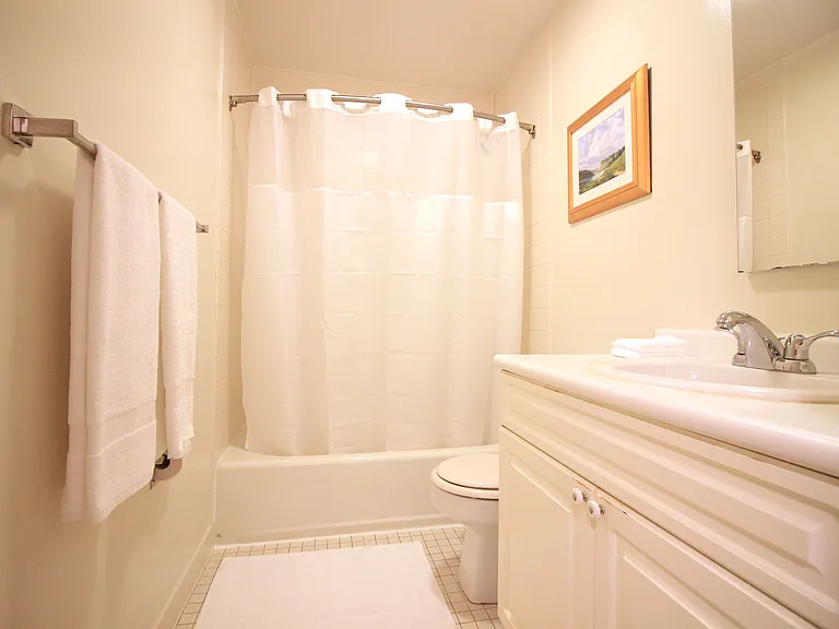 387 Commonwealth Ave — Photo 17