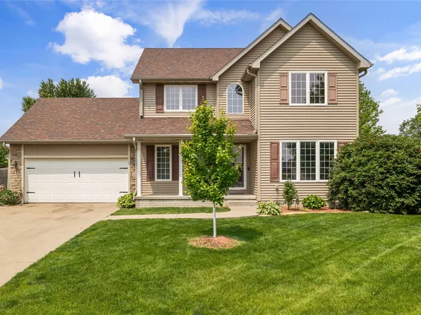 904 SE Little Beaver Dr, Grimes, IA 50111