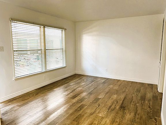 5th image of 5279 E The Toledo APT 3