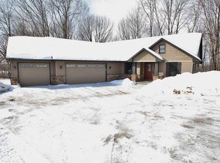 751 Westhill Dr, Green Bay, WI 54313