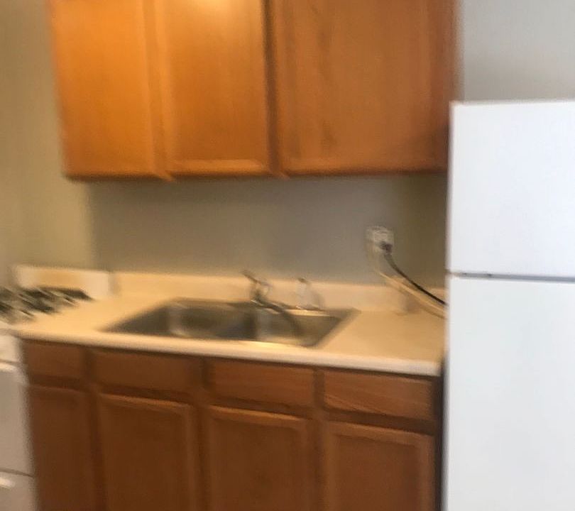 1st image of 1420 Center St #1422