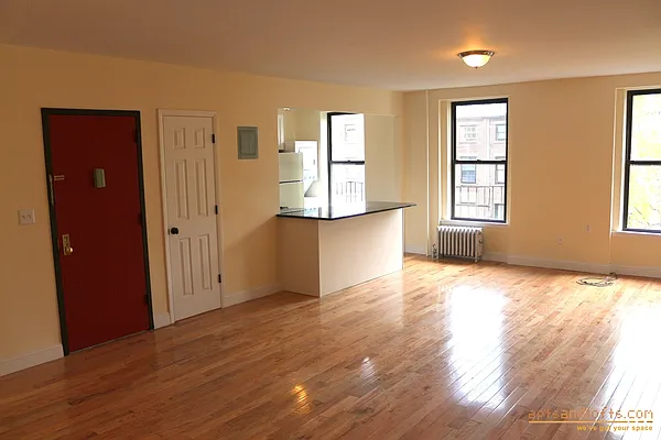 Rented by aptsandlofts.com | media 14