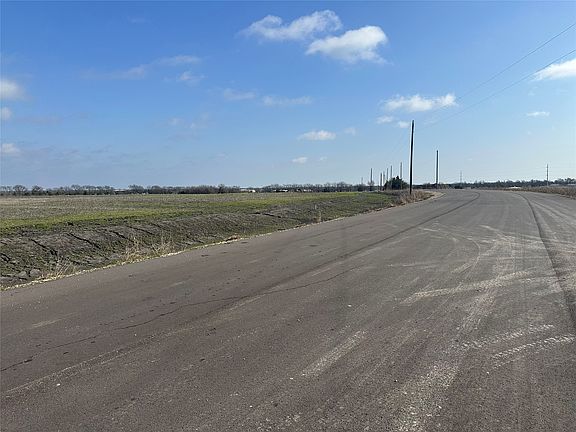 4th image of 2016 County Road 2162
