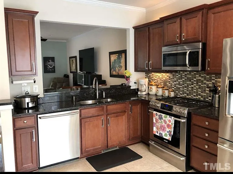 Macedonia Lake Dr — Photo 4