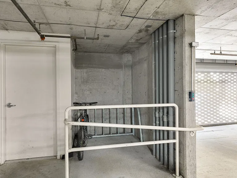 Counterbalance Apartments — Photo 25