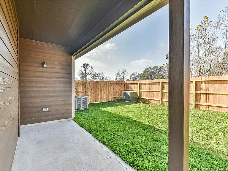 9800 Grosbeak Ln — Photo 29