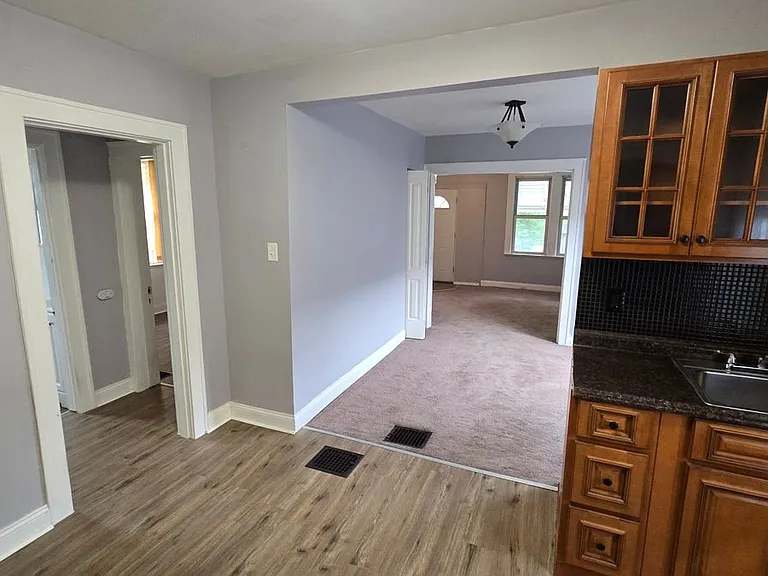 9109 Argyle Ave — Photo 1