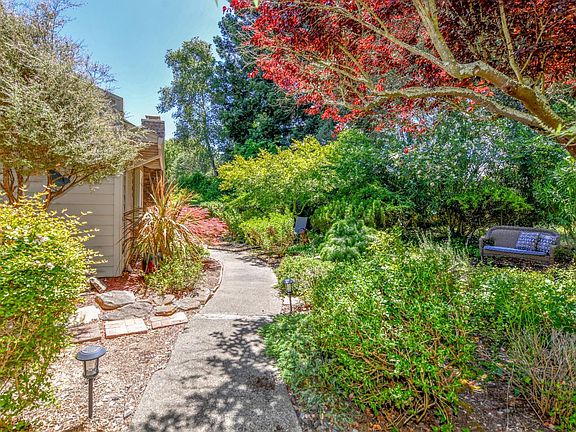 4th image of 2284 Knolls Hills Circle