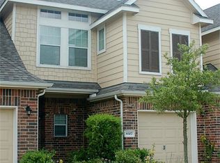 8307 Greys Ln, Houston, TX 77095