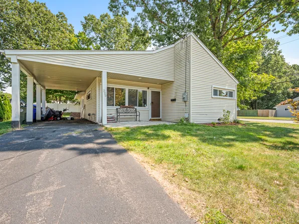 220 Burke Street, East Hartford, CT 06118