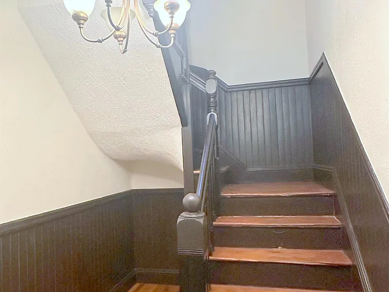 268 River St — Photo 10