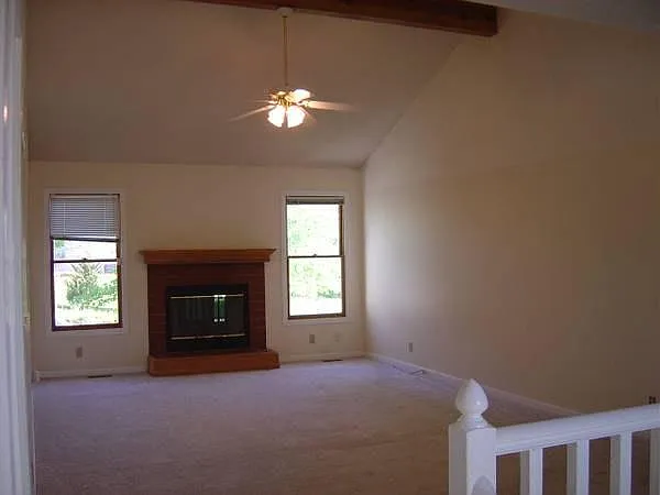 3 bed, 2.5 bath, 1670 sqft, $2,175 — Photo 4