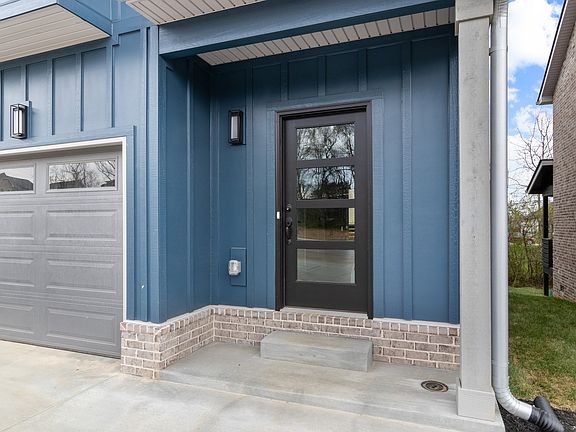 4th image of 9 Holland Park W Lot 9
