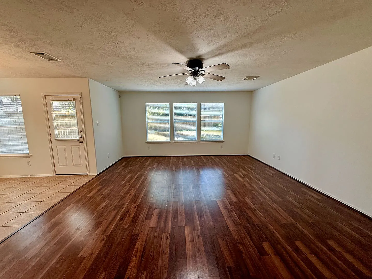 147 Vesper Bend — Photo 2
