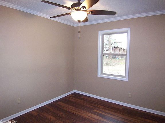 5th image of 111 Center Dr