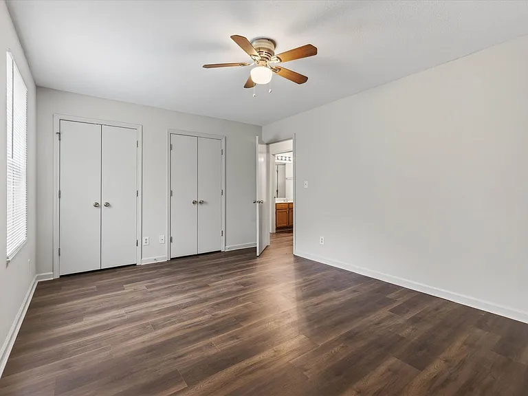 Waters Edge Drive-1851 (x4) — Photo 15