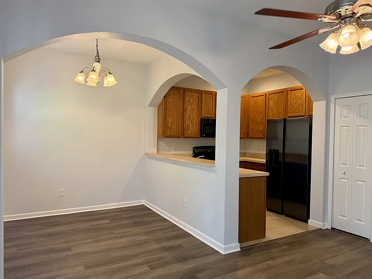 823 Pine Pointe Ln #1 — Photo 5