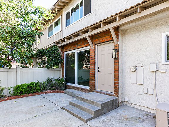 3rd image of 1203 Ramona Dr