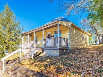 944 N Jackson St, Bloomington, IN, 47404