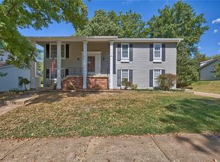1145 Great Falls Ct, Ballwin, MO 63021