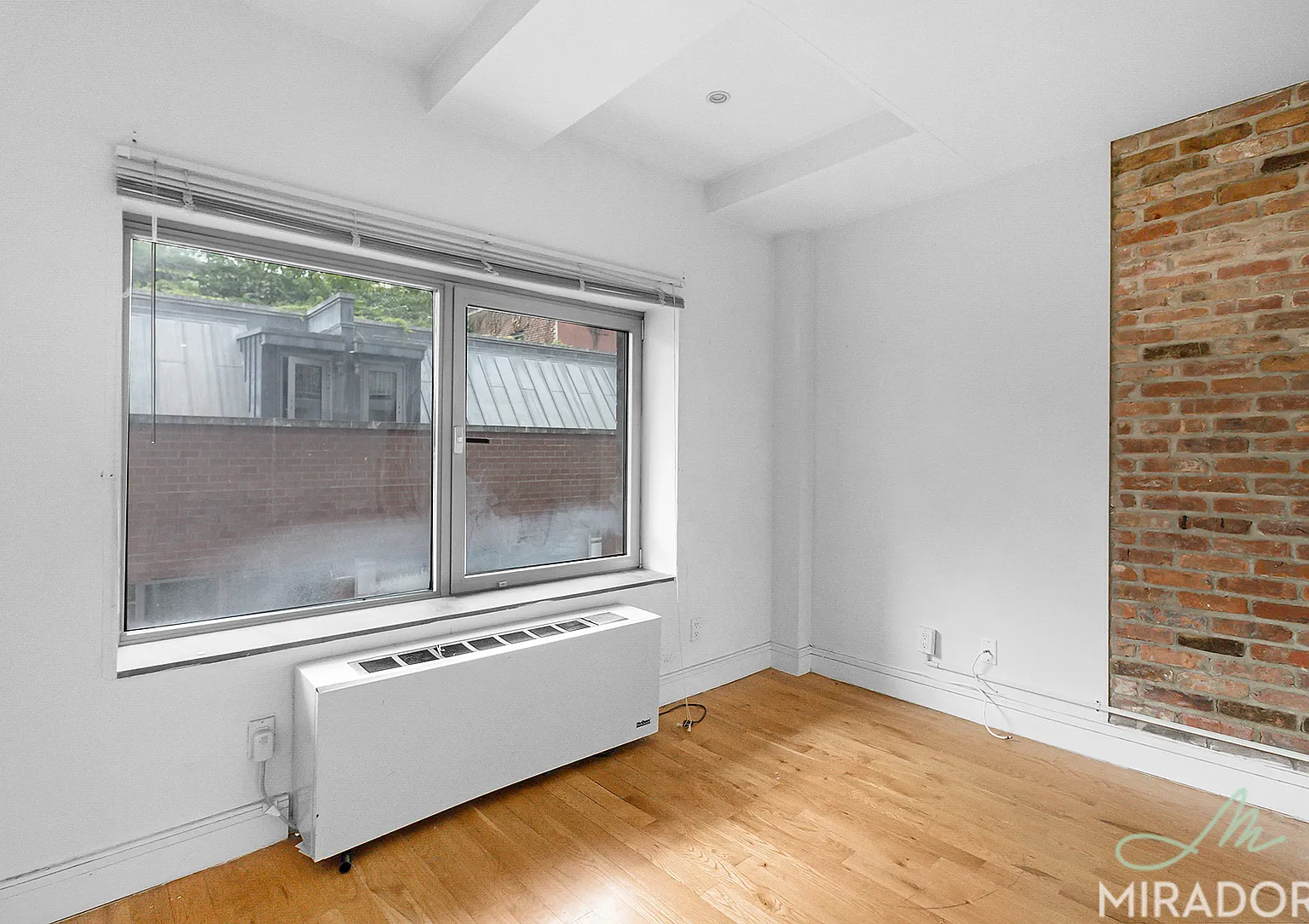 636 East 11th Street — Photo 4