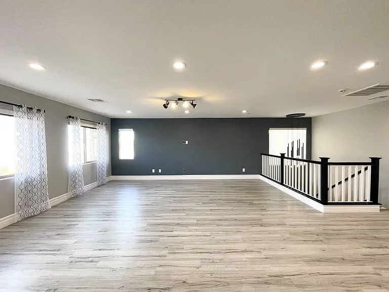 135 Tall Ruff Dr — Photo 10