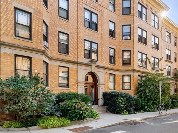 7 Newport Rd APT 7, Cambridge, MA 02140