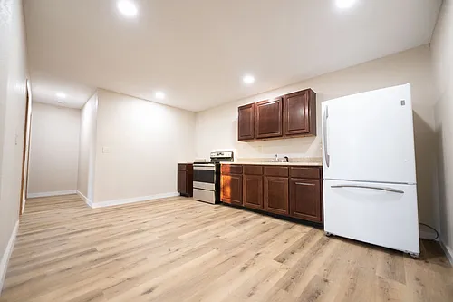 213 Neosho St #A Photo 1 213 Neosho St #A Photo 1
