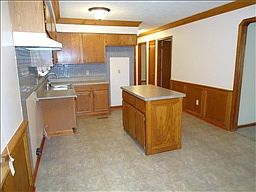 5th image of 104 Magnolia Ln