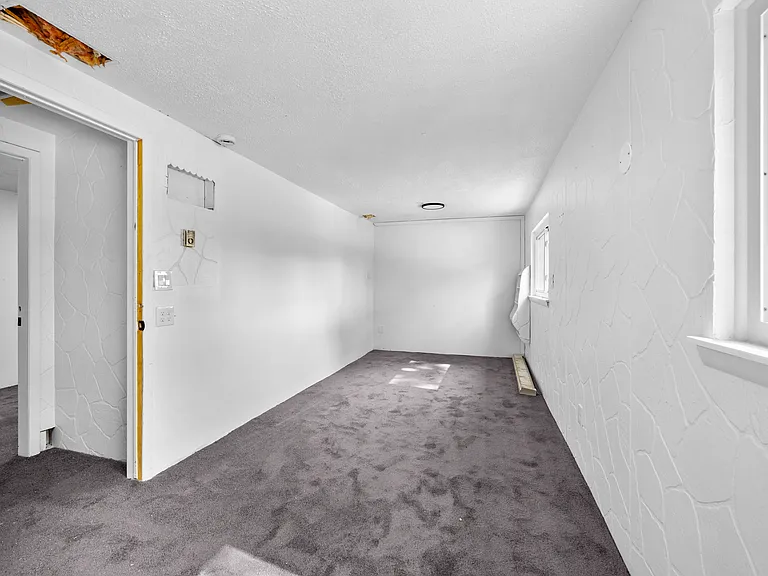 4020 Wall Ave — Photo 30