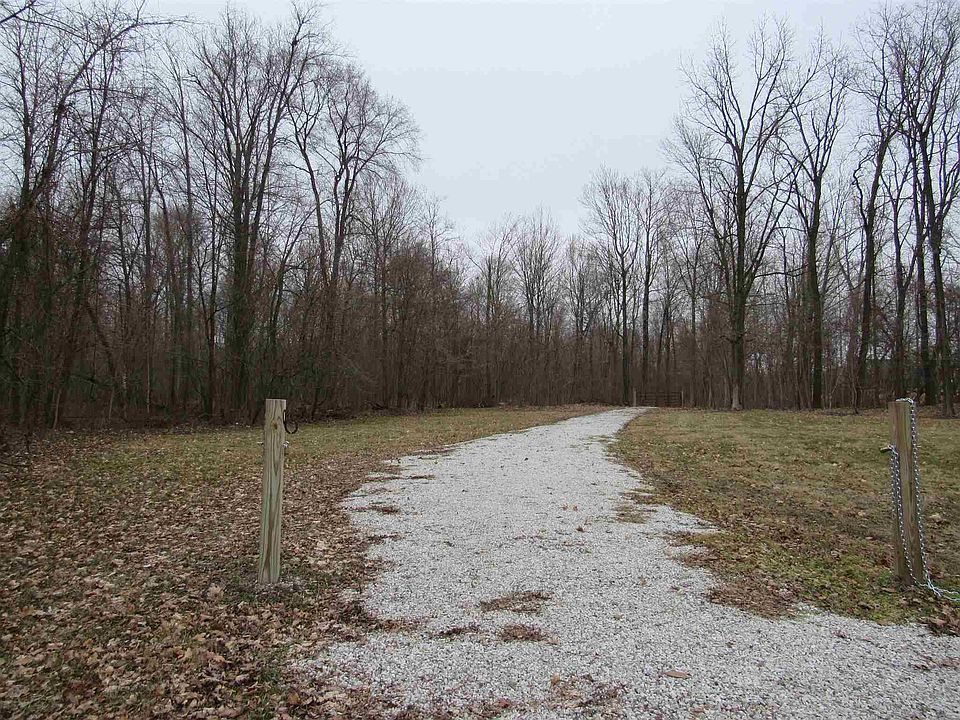 2nd image of 2610 E Carter Rd
