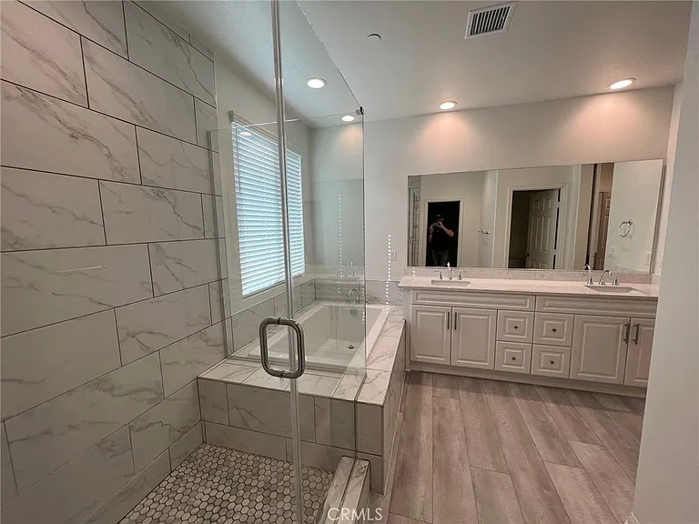 9413 Venetian Way — Photo 8