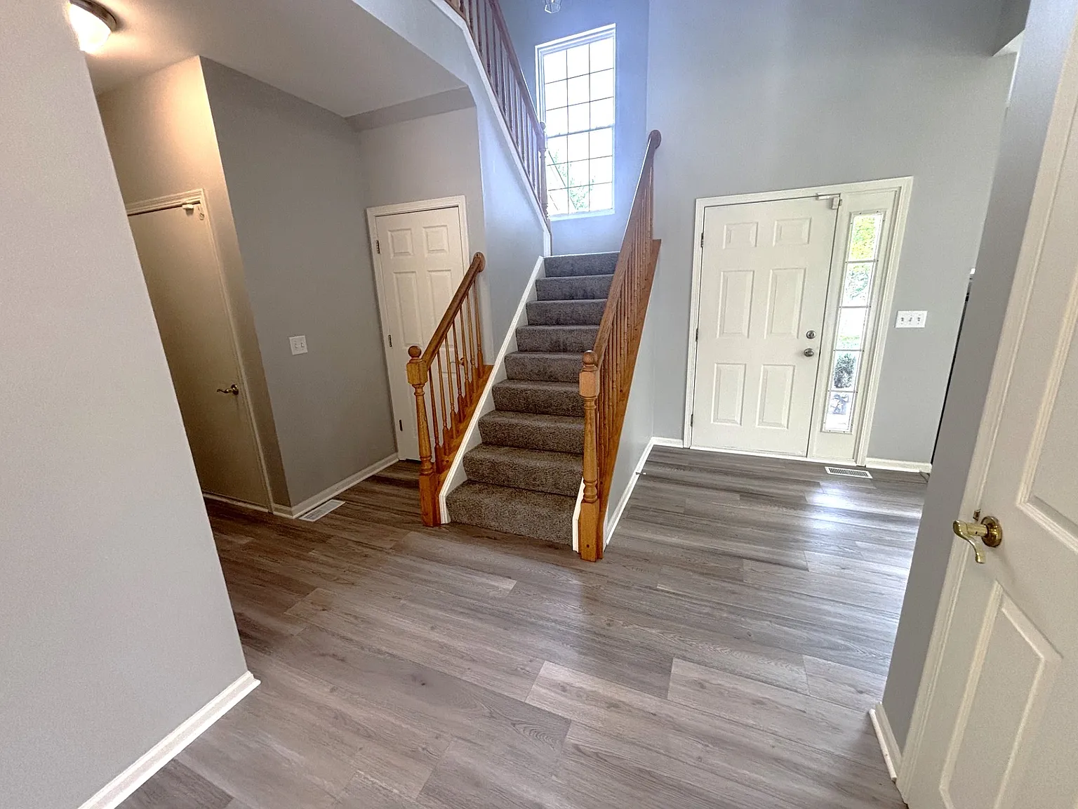 4 bed, 2.5 bath, 2456 sqft, $3,595 — Photo 4