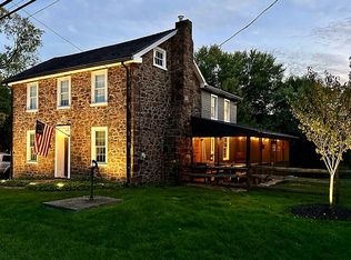 93 W Cherry Ln, Royersford, PA 19468