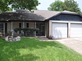 2305 Colleen Dr, Pearland, TX 77581