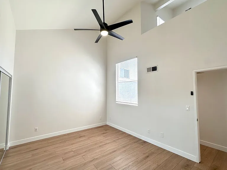 9939 Topanga Canyon Blvd — Photo 60