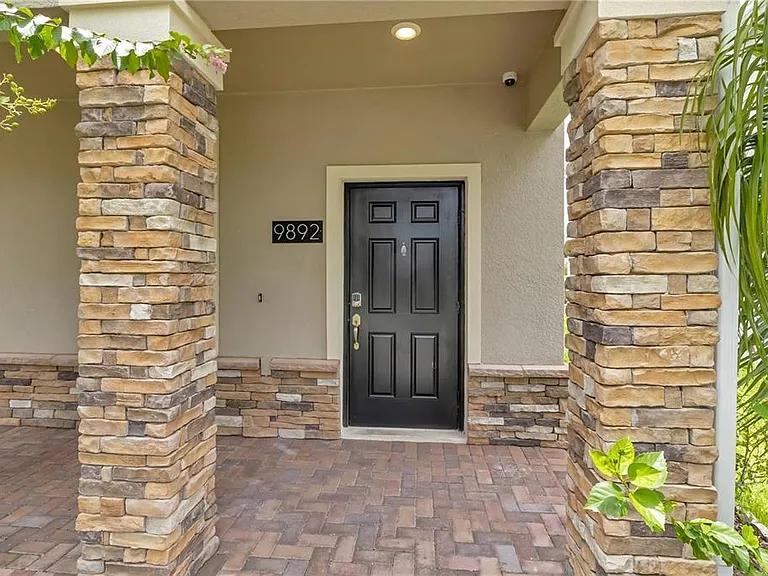 9892 Pecan Hickory Way — Photo 2