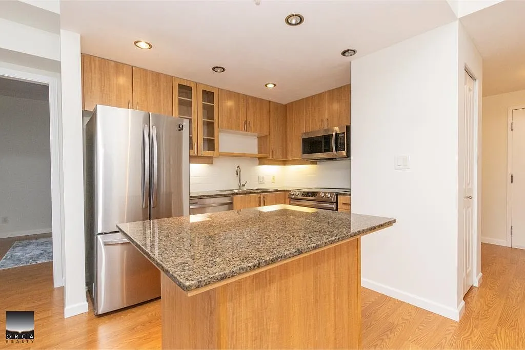 2 bed, 903 sqft, $2,800 — Photo 4