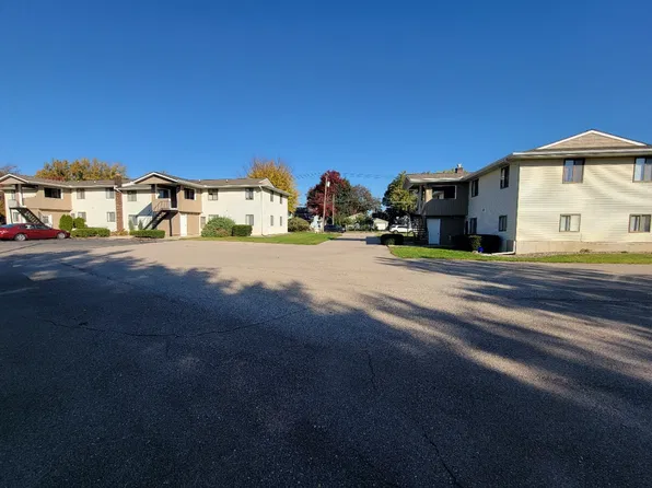 210 W McKinley Ave APT 4, Zeeland, MI 49464