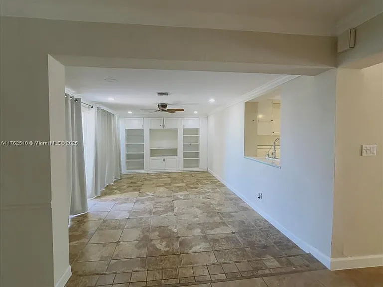 349 NE 31st St — Photo 15