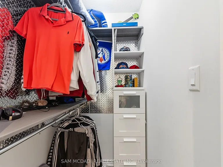 59 Kalmia Rd — Photo 43