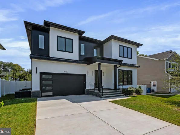 1817 Peabody Dr, Falls Church, VA 22043