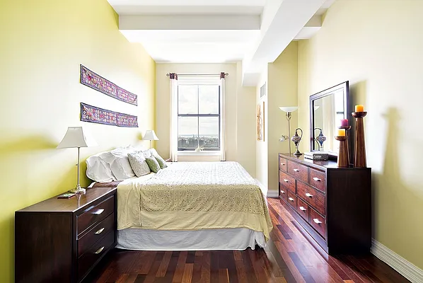 Sold by Compass | media 3