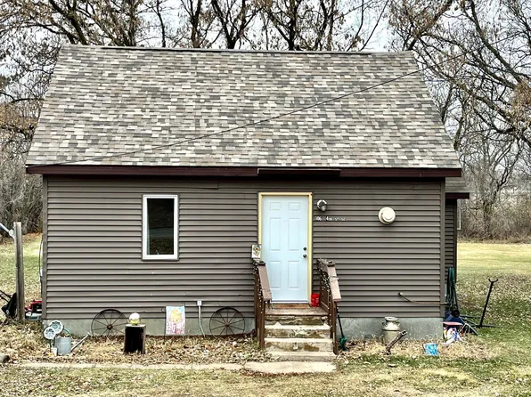 106 4th St SE, Frazee, MN 56544