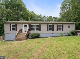 1452 Cg Woodson Rd, New Canton, VA 23123