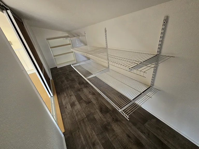 901 Acorn Ln — Photo 11