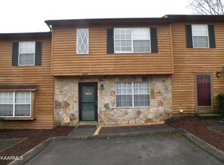 1204 Crest Brook Dr, Knoxville, TN 37923