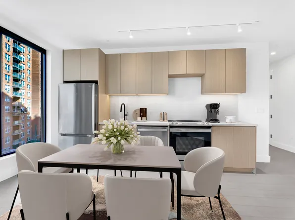 1634 Flatbush Avenue image 2 of 18