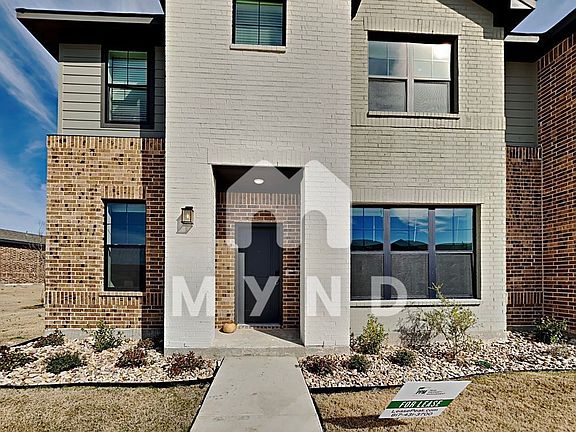 2nd image of 442 Willow Xing E