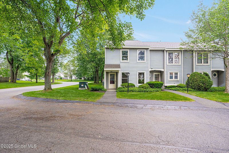 2nd image of 1 Hale Drive
